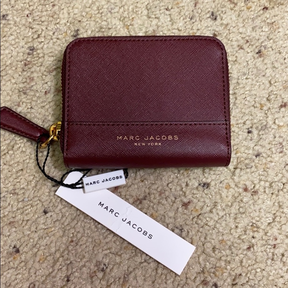 Marc Jacob’s Zip short wallet BNWT